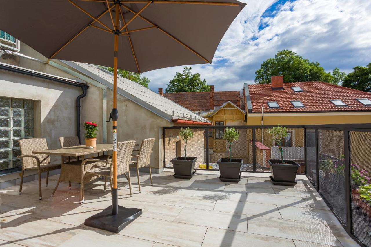 Luxusni Velky Apartman S Terasou V Centru Litomysle Luaran gambar